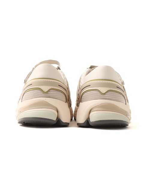 adidas(アディダス)の「adidas ADISTAR CONTROL 5 MJ W / アディダス アディスター コントロール 5 MJ W【SP】(スニーカー・レディース・ライトベージュ・22.5cm/23.0cm/23.5cm/24.0cm/24.5cm/25.0cm/25.5cm/26.0cm)」の3枚目の写真