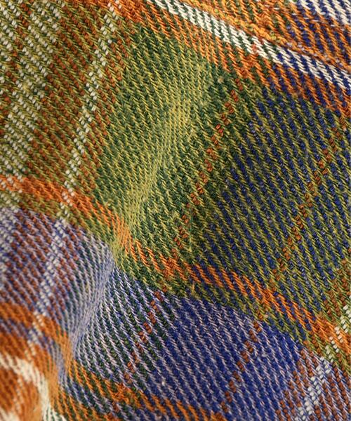 AVIREX（アヴィレックス）の「《AVIREX × UNIVERSAL OVERALL》POSTAL FLANNEL SHIRT / ポスタル フランネルシャツ / アヴィレックス / ユニバーサルオーバーオール（シャツ/ブラウス・メンズ・モスグリーン/オレンジ・L/XL/M）」の8枚目の写真