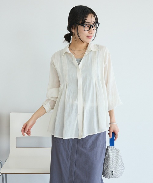 CRAFT STANDARD BOUTIQUE(クラフトスタンダードブティック)の「ヴィンテージボイルタックフレアシャツ ◆(シャツ/ブラウス・レディース・パープル/オフホワイト/ライトベージュ・FREE)」の5枚目の写真