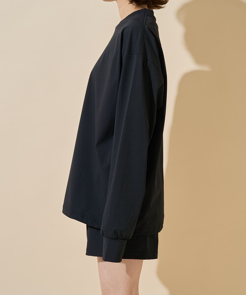 FREAK'S STORE（フリークスストア）の「限定展開 TAION × FREAK'S STORE/タイオン <UVカット・吸水速乾・接触冷感・抗菌・ストレッチ>別注 ロング スリーブ トップス ショーツ セットアップ（セットアップ・レディース・ベージュ/ライトグレー/ブラック/インディゴブルー・ﾌﾘ-）」の12枚目の写真