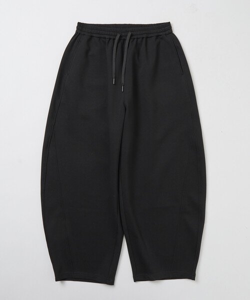 FREAK'S STORE(フリークスストア)の「<接触冷感>ワイドシルエット クールタッチ バレルレッグ スウェットパンツ 限定展開(その他パンツ・メンズ・ブラック/ダークグレー/チャコールグレー・SMALL/MEDIUM/LARGE)」の4枚目の写真