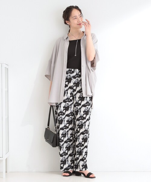 SHOO・LA・RUE(シューラルー)の「【洗濯後しわになりにくい/体型カバー】きちんとゆるっと 大人の抜け感 ポンチョ風カラーシャツ(シャツ/ブラウス・レディース・ネイビー/ベージュ/グリーン/ライトブルー/イエロー系その他/チャコールグレー/グレー・00)」の12枚目の写真