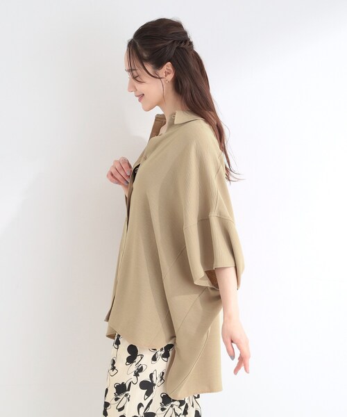 SHOO・LA・RUE(シューラルー)の「【洗濯後しわになりにくい/体型カバー】きちんとゆるっと 大人の抜け感 ポンチョ風カラーシャツ(シャツ/ブラウス・レディース・ネイビー/ベージュ/グリーン/ライトブルー/イエロー系その他/チャコールグレー/グレー・00)」の19枚目の写真