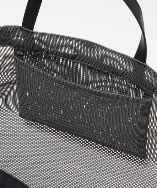 UNITED ARROWS(ユナイテッドアローズ)の「コンビ メッシュ トートバッグ L(トートバッグ・レディース・ブラック/グレー系/ベージュ/ネイビー・FREE)」の15枚目の写真