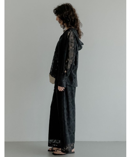Re:EDIT（リエディ）の「[2026 SUMMER COLLECTION]ストレッチブロックレースリラックスパンツ（その他パンツ・レディース・ブラック/アイボリー・LARGE/MEDIUM）」の5枚目の写真