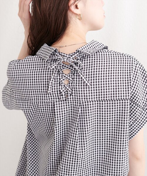 natural couture(ナチュラルクチュール)の「ギンガムチェック半袖シャツブラウス(シャツ/ブラウス・レディース・ネイビー/ベージュ/ブラック・MEDIUM)」の5枚目の写真