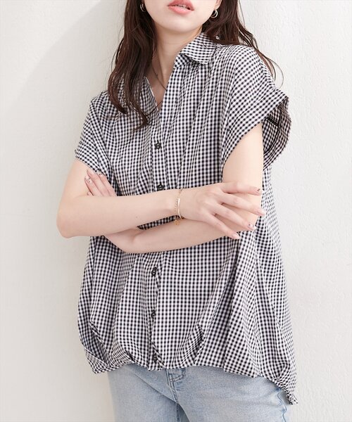 natural couture(ナチュラルクチュール)の「ギンガムチェック半袖シャツブラウス(シャツ/ブラウス・レディース・ネイビー/ベージュ/ブラック・MEDIUM)」の6枚目の写真