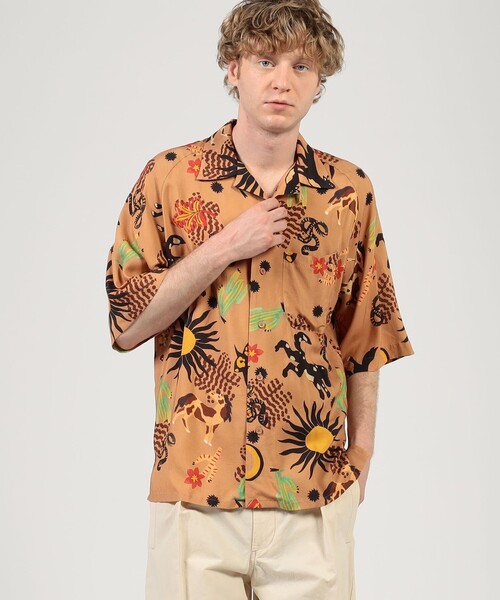 m's braque(エムズブラック)の「【別注】m's braque ポリエステル オープンカラー ハーフスリーブシャツ(シャツ/ブラウス・メンズ・ブラウン系その他・38/36)」の2枚目の写真