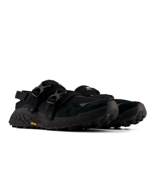 NEW BALANCE(ニューバランス)の「Fresh Foam X Hierro Sandal(サンダル・メンズ・グレー/ブラック・29.0cm/23.0cm/28.0cm/27.5cm/27.0cm/26.5cm/26.0cm/25.5cm/25.0cm/24.5cm/24.0cm/23.5cm/28.5cm/30.0cm)」の3枚目の写真
