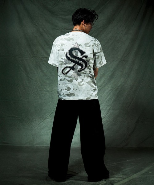 SUPPLIER(サプライヤー)の「SUPPLIER / サプライヤー Camouflage Cross Tee(Tシャツ/カットソー・メンズ・カーキ/グレー・MEDIUM/LARGE)」の6枚目の写真
