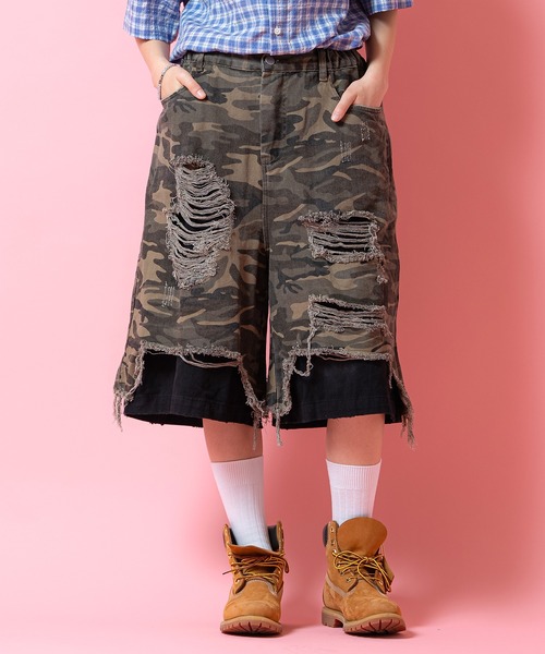 a.p.o.v.(エーピーオービー)の「a.p.o.v. カモフラハードダメージレイヤーデニムバギーハーフパンツ(その他パンツ・メンズ・ブラック/カモフラージュ・ONESIZE)」の1枚目の写真