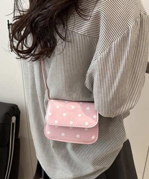 WESTSEA(ウエストシー)の「ドット柄 ミニショルダーバッグ ポシェット(ショルダーバッグ・レディース・ホワイト/ピンク/レッド/ブラック・FREE)」の3枚目の写真