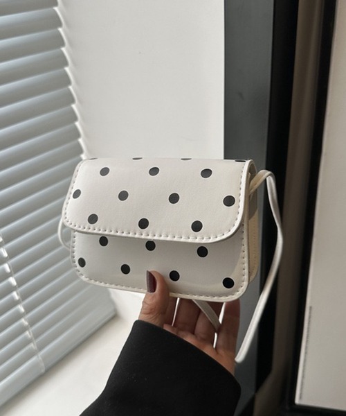 WESTSEA(ウエストシー)の「ドット柄 ミニショルダーバッグ ポシェット(ショルダーバッグ・レディース・ホワイト/ピンク/レッド/ブラック・FREE)」の11枚目の写真