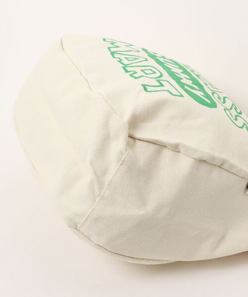 FRUIT OF THE LOOM(フルーツオブザルーム)の「BG SUNNY MART NEWS PAPER BAG(ショルダーバッグ・メンズ・ホワイト・FREE)」の11枚目の写真