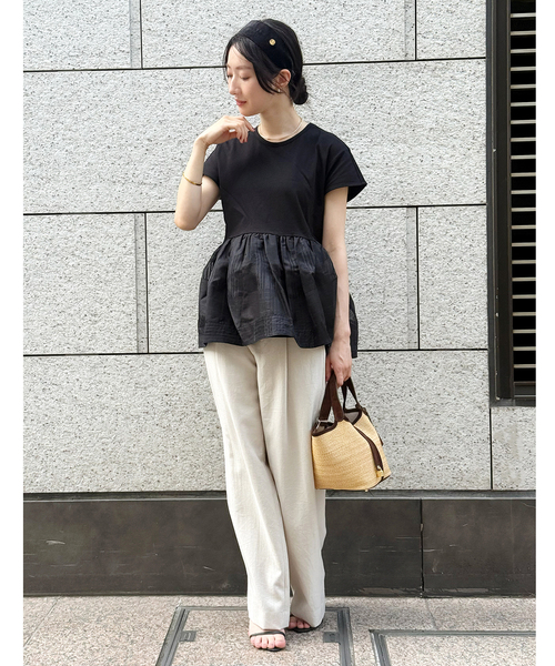 La TOTALITE(ラトータリテ)の「【洗える】TORRAZZO DONNA/トラッゾドンナ シアーチェックコンビペプラムプルオーバー(Tシャツ/カットソー・レディース・ホワイト/ブラック/ネイビー・FREE)」の4枚目の写真