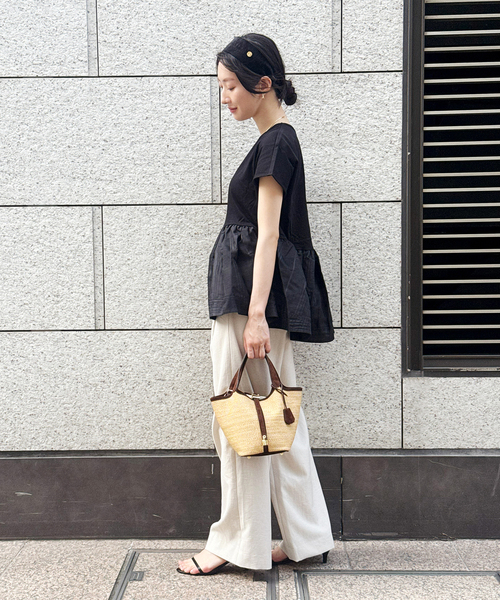 La TOTALITE(ラトータリテ)の「【洗える】TORRAZZO DONNA/トラッゾドンナ シアーチェックコンビペプラムプルオーバー(Tシャツ/カットソー・レディース・ホワイト/ブラック/ネイビー・FREE)」の5枚目の写真