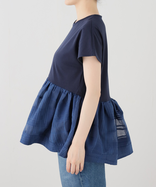 La TOTALITE(ラトータリテ)の「【洗える】TORRAZZO DONNA/トラッゾドンナ シアーチェックコンビペプラムプルオーバー(Tシャツ/カットソー・レディース・ホワイト/ブラック/ネイビー・FREE)」の7枚目の写真