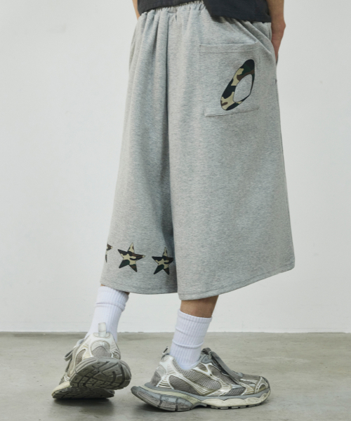 SCALLYWAG（スカリーワグ）の「バックカモスターバミューダスウェットショーツ[グレー]（その他パンツ・レディース・その他・MEDIUM/LARGE）」の2枚目の写真