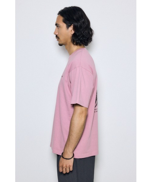 AZUL by moussy（アズールバイマウジー）の「リゾートバックグラフィックTシャツ（Tシャツ/カットソー・メンズ・ホワイト/ブラック/スモークピンク/ミント・LARGE/MEDIUM）」の21枚目の写真