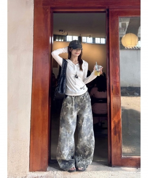 Ritzy(リッツィー)の「星柄ヴィンテージワイドデニムパンツ(デニムパンツ・レディース・カモフラージュ・M/S)」の8枚目の写真