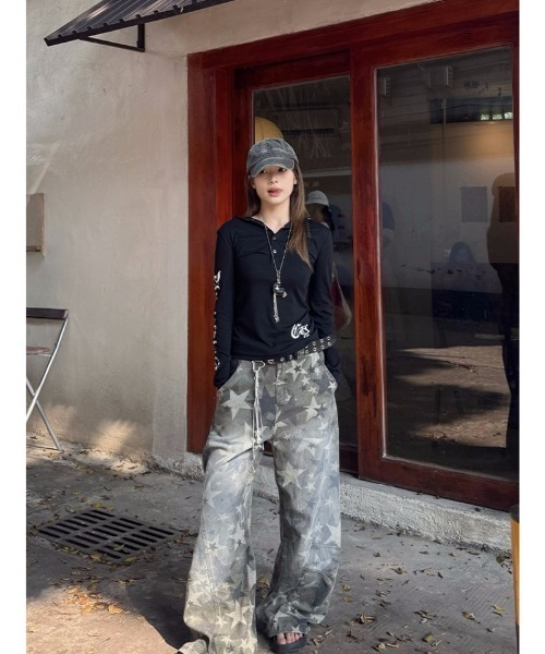 Ritzy(リッツィー)の「星柄ヴィンテージワイドデニムパンツ(デニムパンツ・レディース・カモフラージュ・M/S)」の9枚目の写真