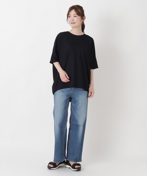 one'sterrace(ワンズテラス)の「【ひんやり】接触冷感 後ろコクーン切替半袖鹿の子プルオーバー(Tシャツ/カットソー・レディース・ブルー系その他7/ホワイト系9/ブラック系8・02)」の8枚目の写真