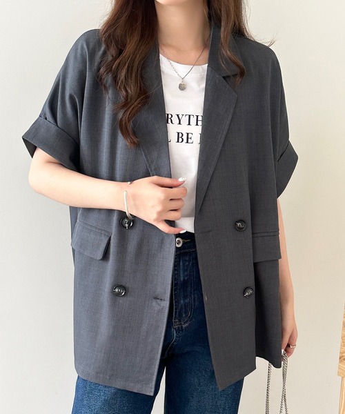 DAY CLOSET(デイ クローゼット)の「【ナチュ可愛いリネンライク仕様】半袖 ダブルボタン テーラードジャケット レディース(テーラードジャケット・レディース・ベージュ/グレイッシュベージュ/ダークグレー・L/M)」の4枚目の写真