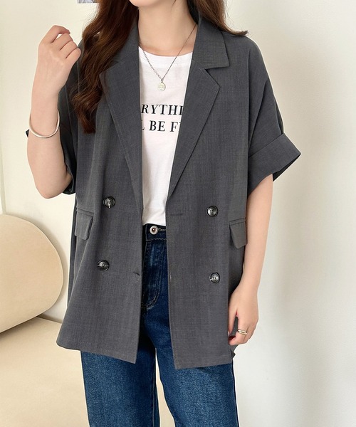 DAY CLOSET(デイ クローゼット)の「【ナチュ可愛いリネンライク仕様】半袖 ダブルボタン テーラードジャケット レディース(テーラードジャケット・レディース・ベージュ/グレイッシュベージュ/ダークグレー・L/M)」の5枚目の写真