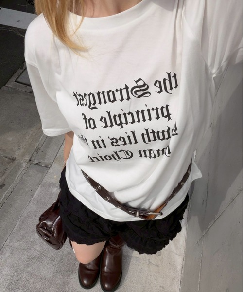 continuer de NICE CLAUP(コンティニューデナイスクラップ)の「【WEB限定】ロゴプリントT(Tシャツ/カットソー・レディース・オフホワイト/スミクロ/カーキ/オートミール・FREE)」の5枚目の写真