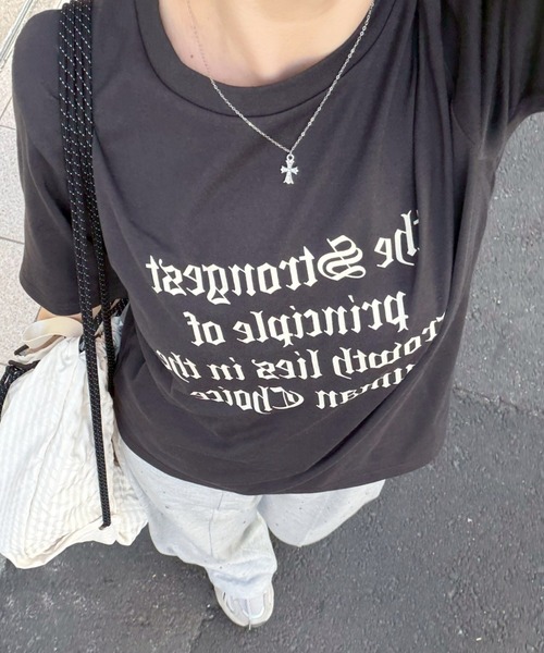 continuer de NICE CLAUP(コンティニューデナイスクラップ)の「【WEB限定】ロゴプリントT(Tシャツ/カットソー・レディース・オフホワイト/スミクロ/カーキ/オートミール・FREE)」の12枚目の写真