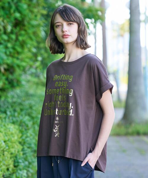 DRESSTERIOR（ドレステリア）の「◆【箔ロゴ】箔プリントドルマンスリーブ Tシャツ（Tシャツ/カットソー・レディース・ブラック/オリーブ/ブラウン系その他/オフホワイト・34/36/38）」の15枚目の写真