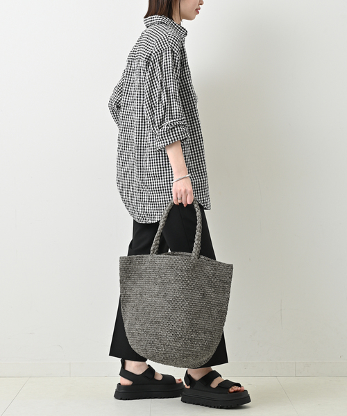 MADE IN MADA(メイドインマダ)の「《追加2》MADE IN MADA/メイドインマダ ALICE MM BAG(かごバッグ・レディース・ベージュ/チャコールグレー・FREE)」の7枚目の写真