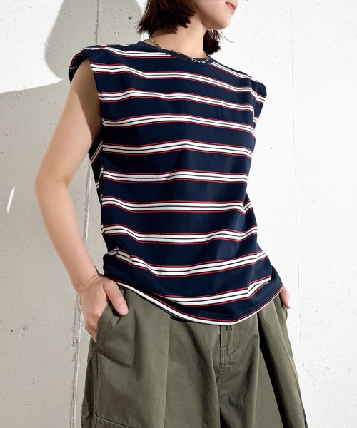 MAISON SELECT(メゾンセレクト)の「6C78 【肩パット付】カラーボーダーノースリーブ(Tシャツ/カットソー・レディース・ブラウン/ネイビー・FREE)」の2枚目の写真