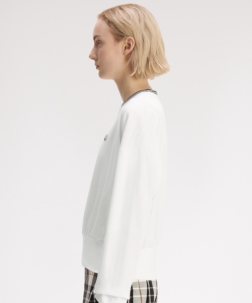 FRED PERRY(フレッドペリー)の「Twin Tipped Long Sleeve T-Shirt/ツインティップ長袖Tシャツ(Tシャツ/カットソー・レディース・ネイビー/ホワイト・10)」の4枚目の写真
