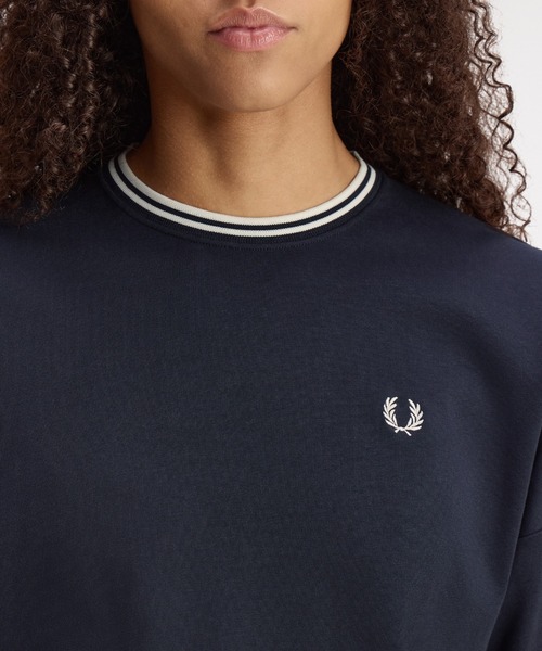FRED PERRY(フレッドペリー)の「Twin Tipped Long Sleeve T-Shirt/ツインティップ長袖Tシャツ(Tシャツ/カットソー・レディース・ネイビー/ホワイト・10)」の7枚目の写真