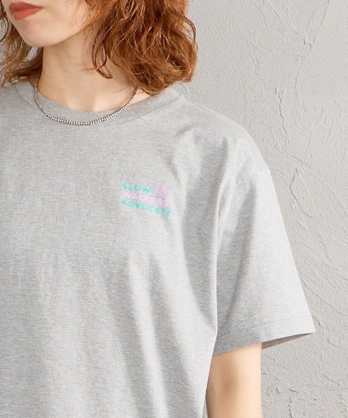 MEYAME（メヤメ）の「[MEYAME/メヤメ] SLOW WALKERS ADOBOCATE バックプリントTシャツ（Tシャツ/カットソー・レディース・グレー/ホワイト・F）」の16枚目の写真