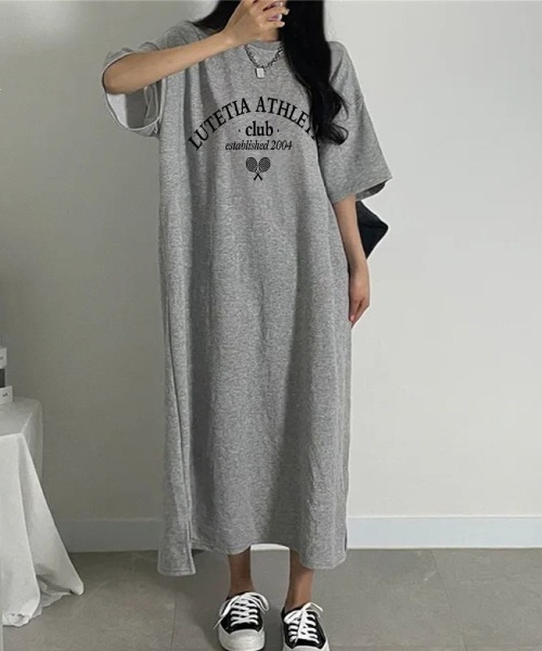 Lips(リップス)の「シンプルロゴで大人カジュアルに!毎日着たくなるリラックスTシャツワンピース(ワンピース・レディース・ブラック/グレー/ピンク/ホワイト・FREE)」の3枚目の写真