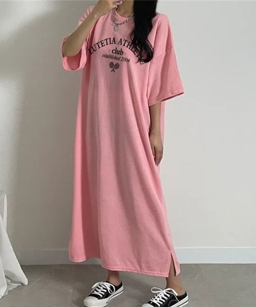 Lips(リップス)の「シンプルロゴで大人カジュアルに!毎日着たくなるリラックスTシャツワンピース(ワンピース・レディース・ブラック/グレー/ピンク/ホワイト・FREE)」の9枚目の写真