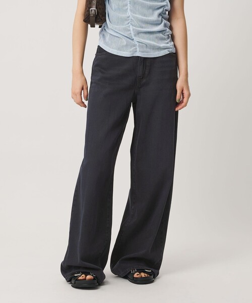 Levi's(リーバイス)の「<Levi's>CINCH ワイドデニムパンツ(デニムパンツ・レディース・ブラック/コバルトブルー・26/27/25)」の2枚目の写真