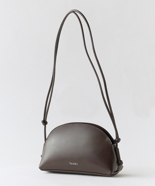 YAHKI(ヤーキ)の「YAHKI/ヤーキ CROSSBODY BAG_PURSIMMON クロスボディバッグ ショルダーバッグ レザー レディース 高級感 秋服 2026年秋冬(ショルダーバッグ・レディース・ブラック/ブラウン/オレンジ・FREE)」の6枚目の写真