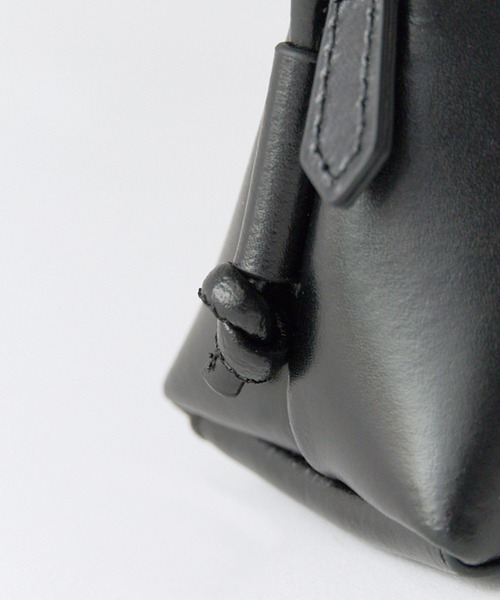 YAHKI(ヤーキ)の「YAHKI/ヤーキ CROSSBODY BAG_PURSIMMON クロスボディバッグ ショルダーバッグ レザー レディース 高級感 秋服 2026年秋冬(ショルダーバッグ・レディース・ブラック/ブラウン/オレンジ・FREE)」の9枚目の写真