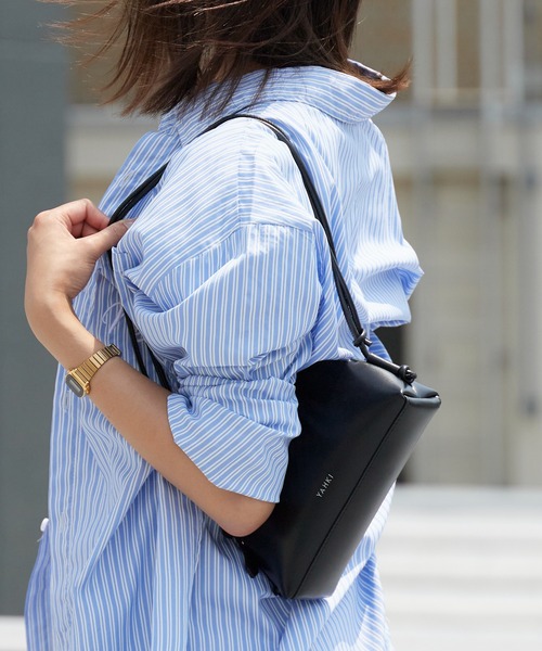 YAHKI(ヤーキ)の「YAHKI/ヤーキ CROSSBODY BAG_PURSIMMON クロスボディバッグ ショルダーバッグ レザー レディース 高級感 秋服 2026年秋冬(ショルダーバッグ・レディース・ブラック/ブラウン/オレンジ・FREE)」の15枚目の写真