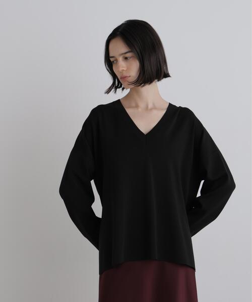 LE PHIL（ルフィル）の「◆オーバーサイズＶネックニット（ニット/セーター・レディース・ピンク/ベージュ/ブラック・F）」の5枚目の写真