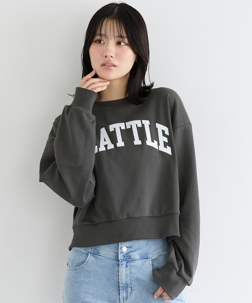 coca(coca)(コカ)の「ユース ワッペンスウェットトップス(スウェット・レディース・ライトグレー/チャコール・L/S/M)」の1枚目の写真