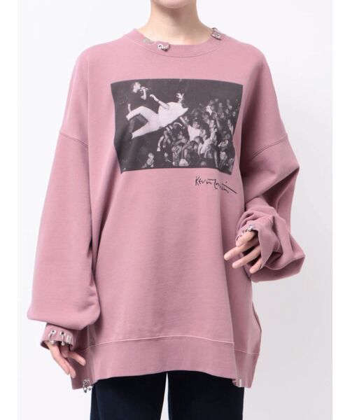 jouetie(ジュエティ)の「【KevinCummins×PosTokyo】スウェットプルオーバー(Tシャツ/カットソー・レディース・ピンク/オフホワイト/ブラック・FREE)」の5枚目の写真