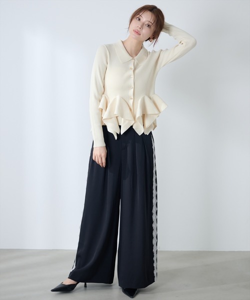 AND COUTURE(アンドクチュール)の「サイドレースラインワイドパンツ(その他パンツ・レディース・ブラック/ダークブラウン・SMALL/MEDIUM)」の4枚目の写真
