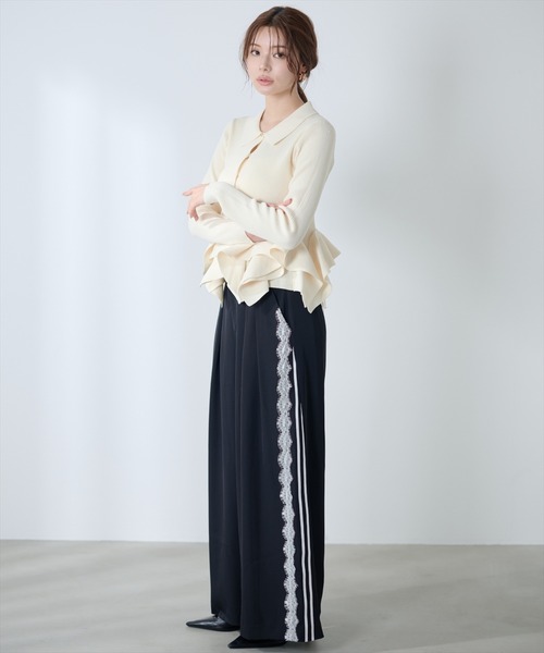AND COUTURE(アンドクチュール)の「サイドレースラインワイドパンツ(その他パンツ・レディース・ブラック/ダークブラウン・SMALL/MEDIUM)」の6枚目の写真