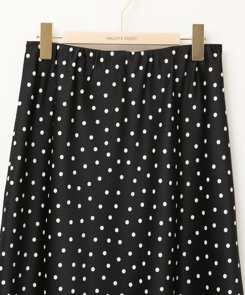 NOLLEY’S Sophi（ノーリーズソフィ）の「ウォッシャブルドットサテンナロースカート（スカート・レディース・ブラック系その他・38/36/34）」の14枚目の写真