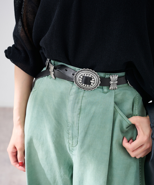 FRAMeWORK(フレームワーク)の「PUNTOVITA / プントヴィータ 別注CONCHO BELT LARGE(ベルト・レディース・ブラック/キャメル・FREE)」の5枚目の写真