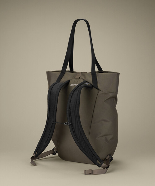 ARC'TERYX(アークテリクス)の「ARC’TERYX/アークテリクス AXIOS 20 TOTE/アクシオス20 トート(トートバッグ・メンズ・サックスブルー/オリーブ/ブラック・ONE SIZE)」の7枚目の写真